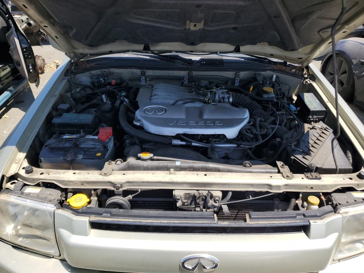 Photo 11 VIN: JNRDR09Y21W218343 - INFINITI QX4 