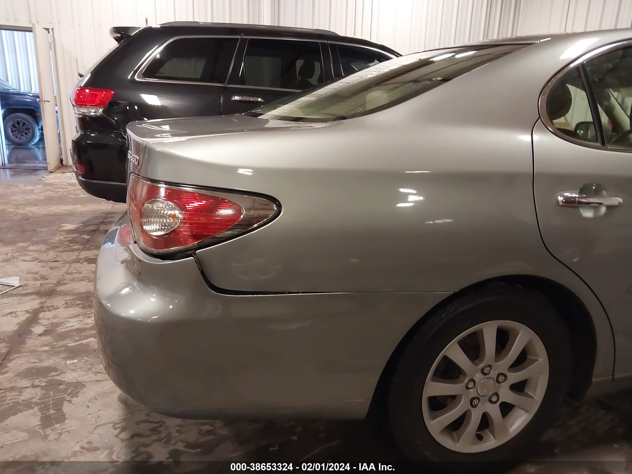 Photo 11 VIN: JPHBA30G240008593 - LEXUS ES 