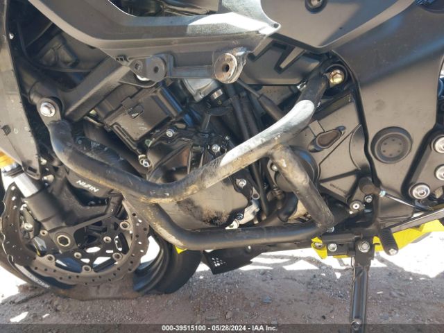 Photo 8 VIN: JS1C533D9P7100270 - SUZUKI GSX-S750 