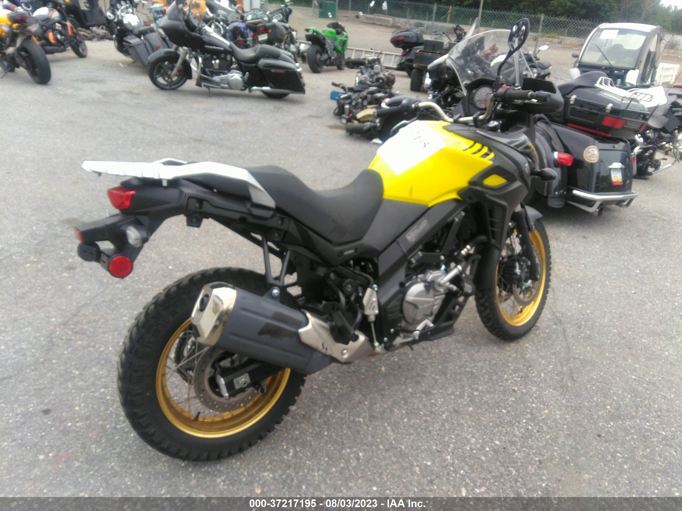 Photo 3 VIN: JS1C733B0J2101062 - SUZUKI NULL 