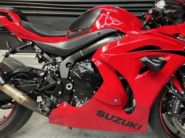 Photo 2 VIN: JS1DM11B0H2100587 - SUZUKI GSX-R1000 