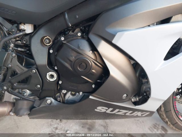 Photo 7 VIN: JS1DM11B2N7100041 - SUZUKI GSX-R1000 