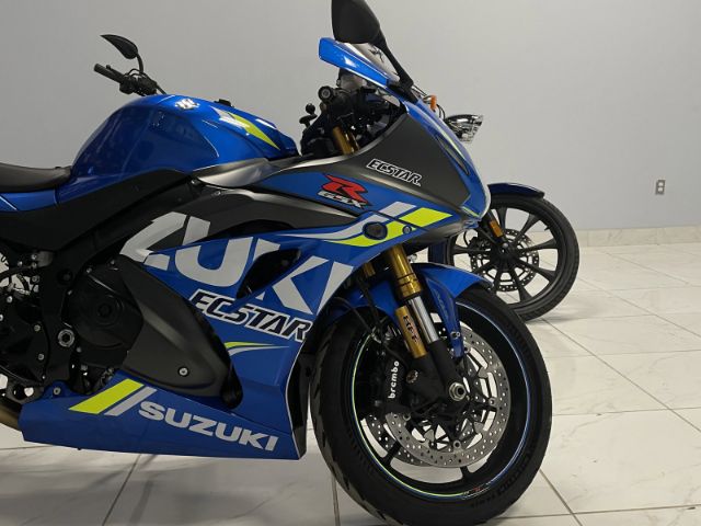 Photo 2 VIN: JS1DM11H6J2100748 - SUZUKI GSX-R1000 