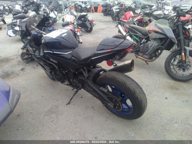 Photo 2 VIN: JS1DM11M9J2100028 - SUZUKI GSX-R1000 