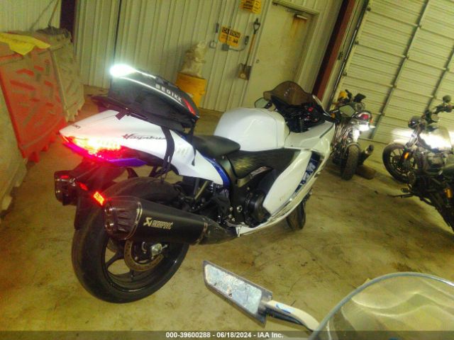 Photo 3 VIN: JS1EJ11B2P7101268 - SUZUKI GSX1300 