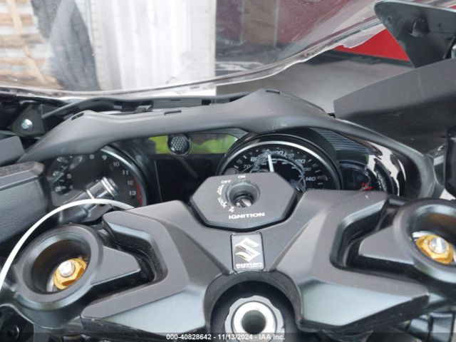 Photo 6 VIN: JS1EJ11BXR7101523 - SUZUKI HAYABUSA 