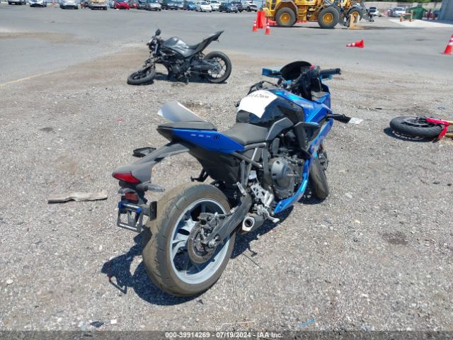 Photo 3 VIN: JS1EM13B8R7103159 - SUZUKI GSX-8R 