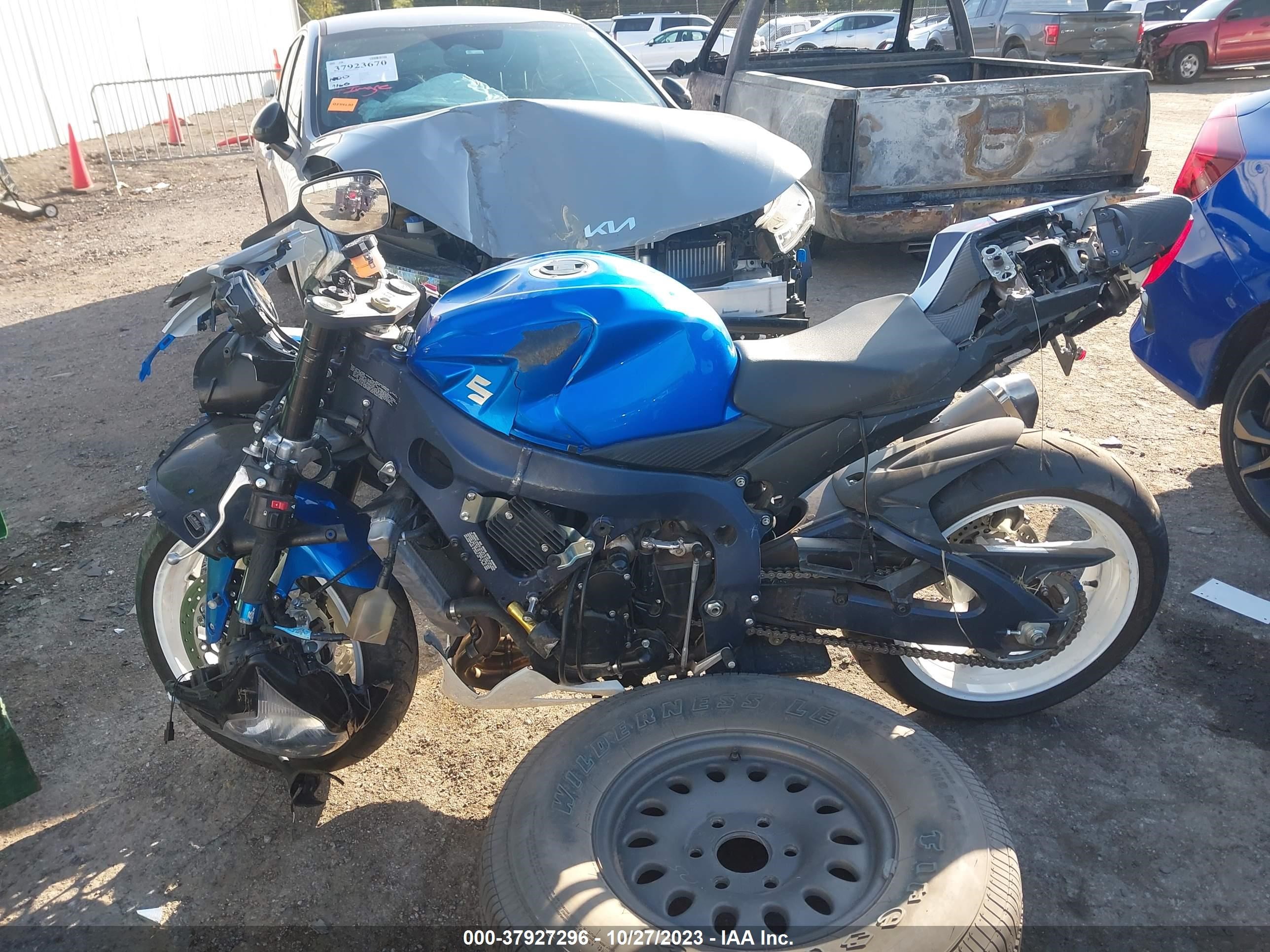 Photo 8 VIN: JS1GN7FA0B2101985 - SUZUKI NULL 