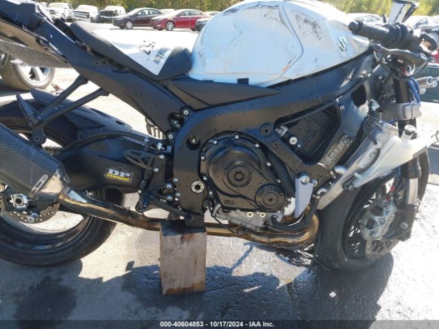 Photo 7 VIN: JS1GN7FA7F2101472 - SUZUKI GSX-R600L 