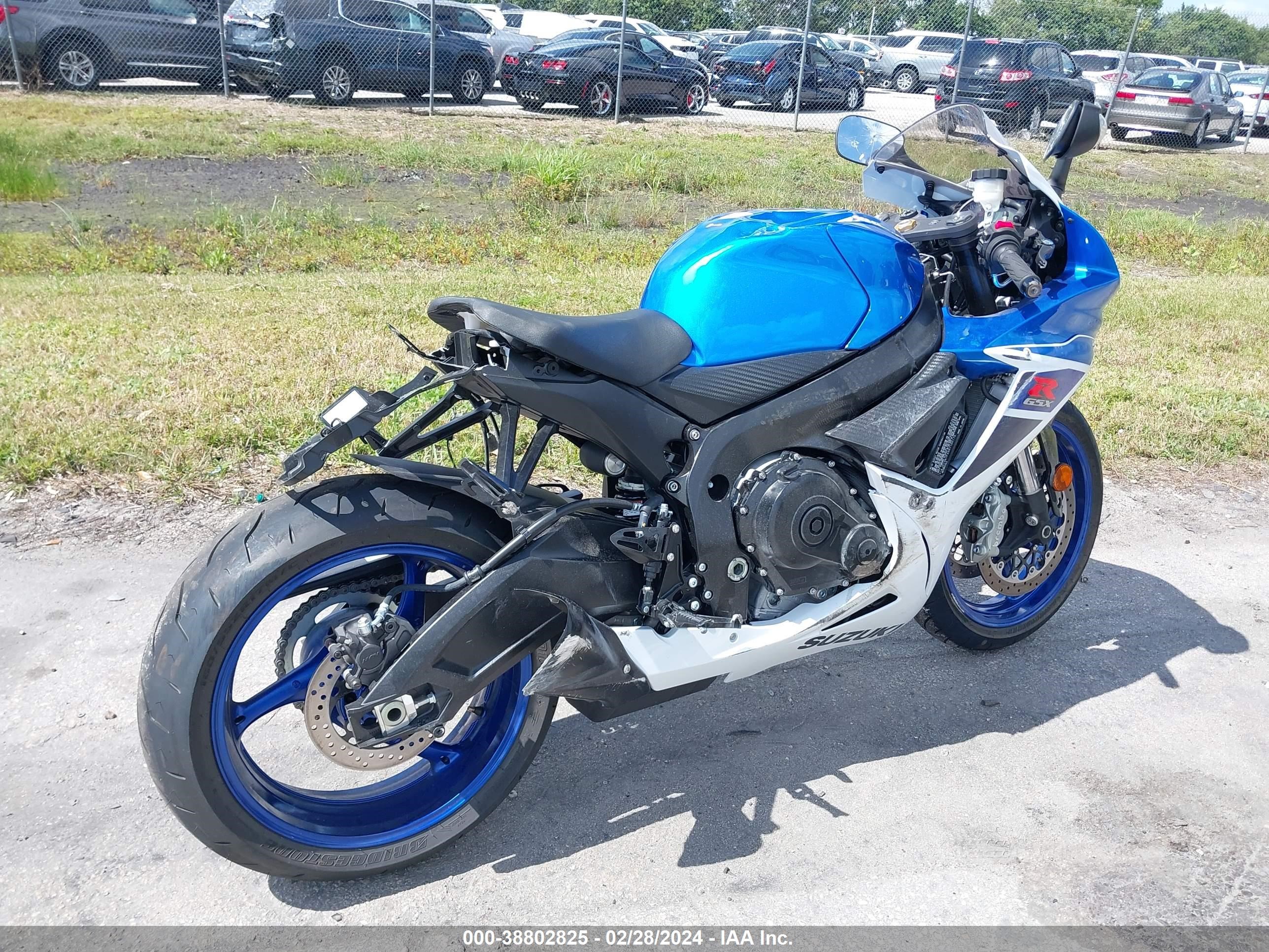 Photo 3 VIN: JS1GN7FAXR7100176 - SUZUKI NULL 