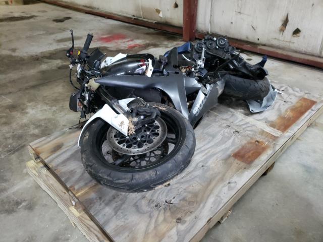 Photo 1 VIN: JS1GR7LA1A2100304 - SUZUKI GSX750 R 