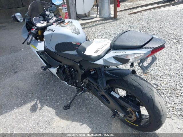 Photo 2 VIN: JS1GR7MA0N7101256 - SUZUKI GSX-R750 