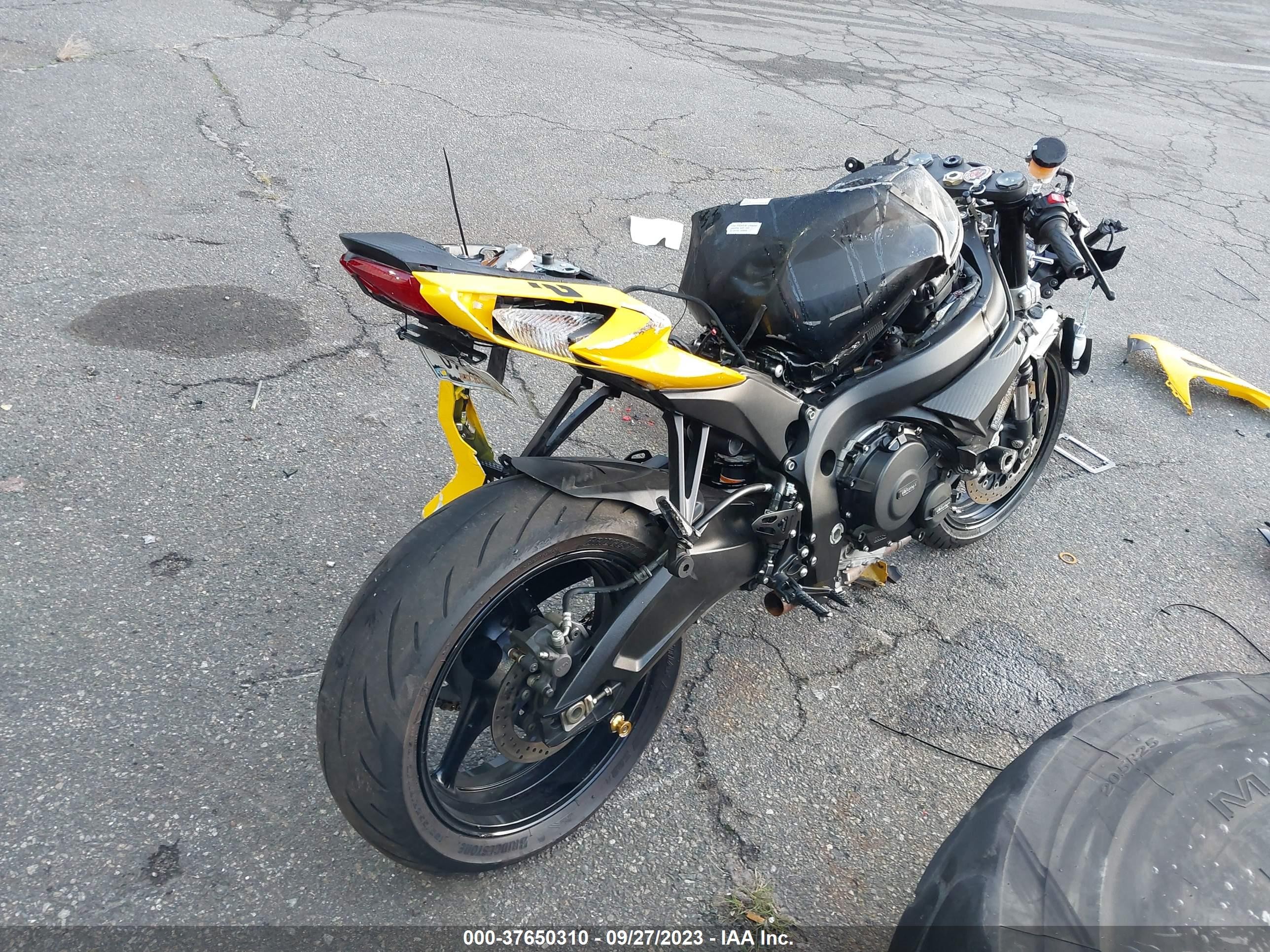 Photo 3 VIN: JS1GR7MA2B2100229 - SUZUKI NULL 