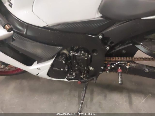 Photo 8 VIN: JS1GR7MA3H2101818 - SUZUKI GSX-R750 