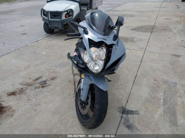 Photo 4 VIN: JS1GR7MA4N7100675 - SUZUKI GSX-R750 