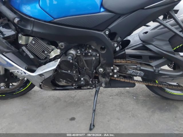 Photo 8 VIN: JS1GR7MA5N7100605 - SUZUKI GSX-R750 