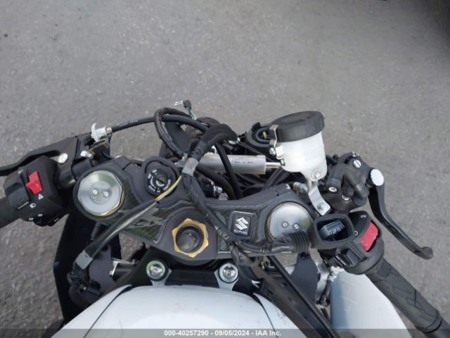 Photo 6 VIN: JS1GR7MA5P7101854 - SUZUKI GSX-R750 