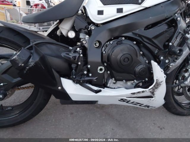 Photo 7 VIN: JS1GR7MA5P7101854 - SUZUKI GSX-R750 