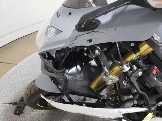 Photo 9 VIN: JS1GR7MA6N7101181 - SUZUKI GSX-R750 