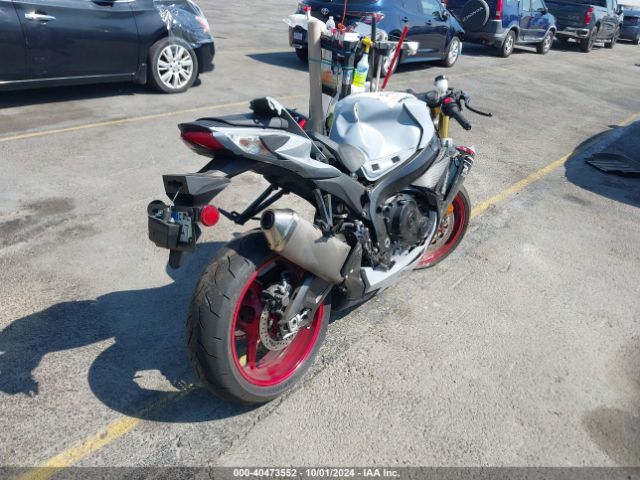 Photo 3 VIN: JS1GR7MA7P7100639 - SUZUKI GSX-R750 