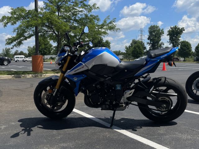 Photo 6 VIN: JS1GR7NA2F2102017 - SUZUKI GSX-S750 