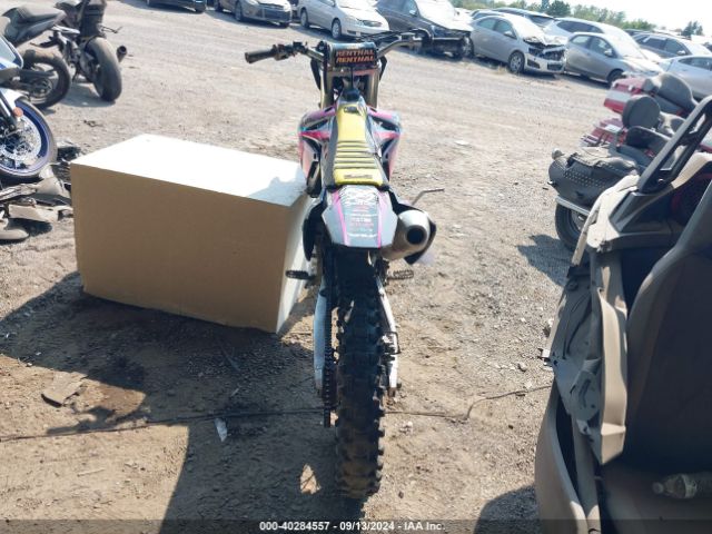 Photo 5 VIN: JS1RL42C9G2100457 - SUZUKI RM-Z450L 