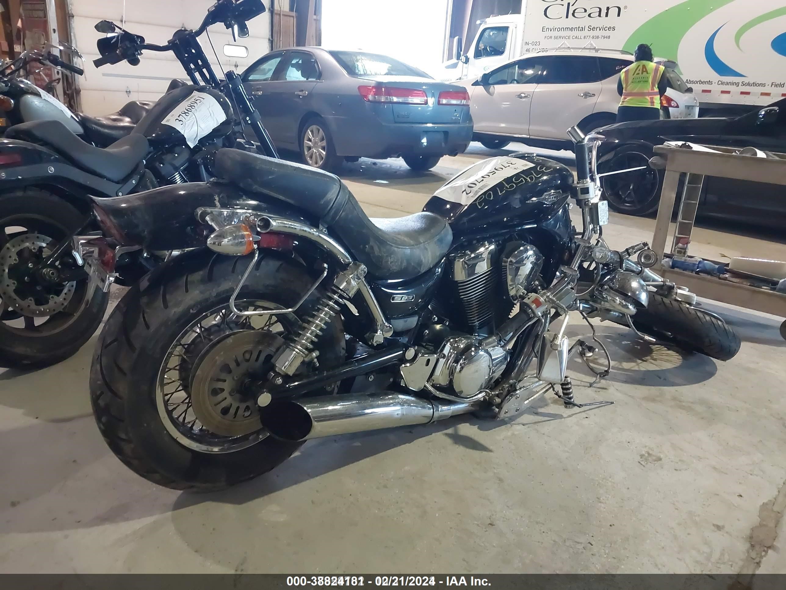 Photo 3 VIN: JS1VX51L672100748 - SUZUKI NULL 