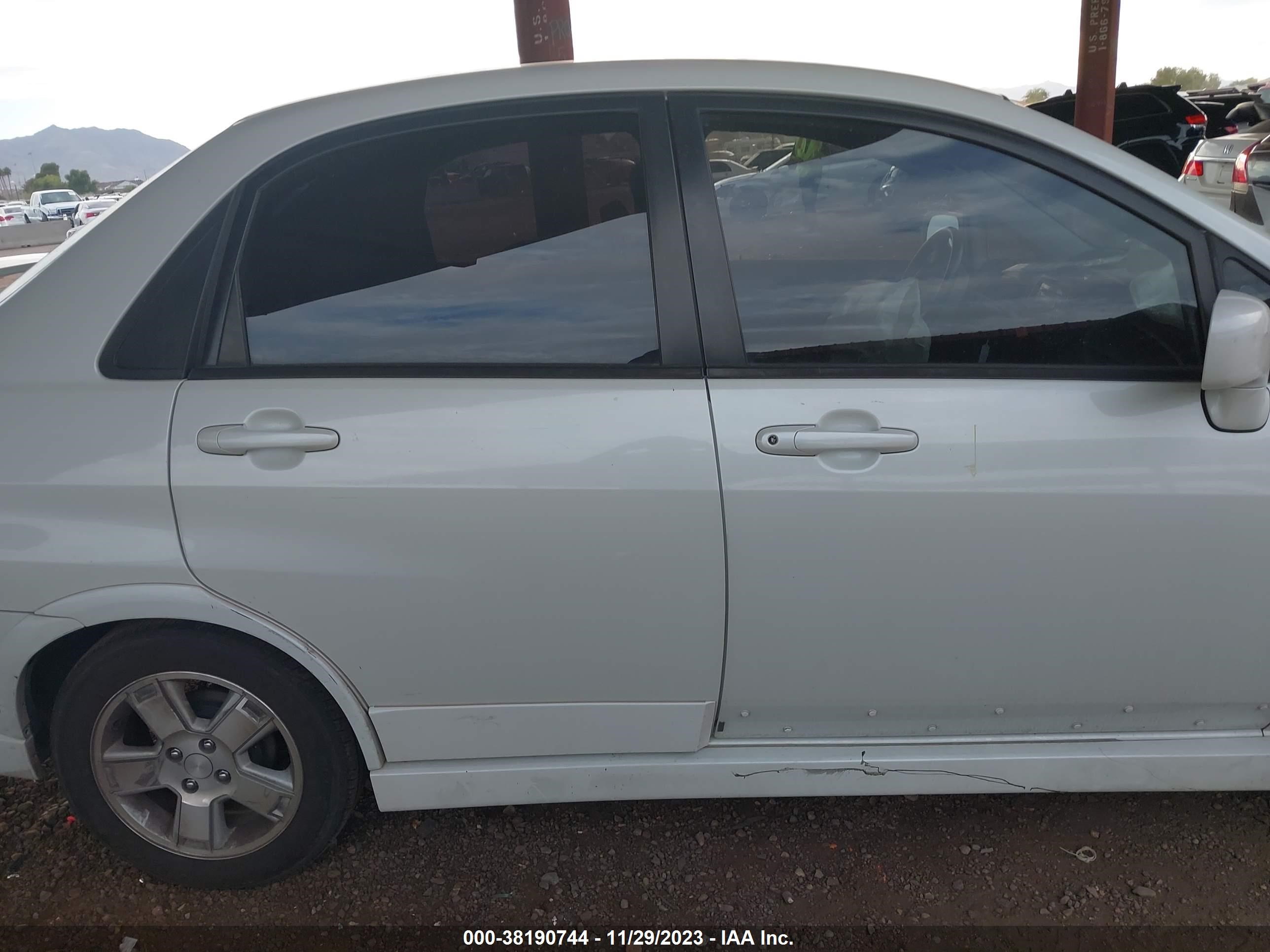 Photo 12 VIN: JS2RA41S235151110 - SUZUKI AERIO 