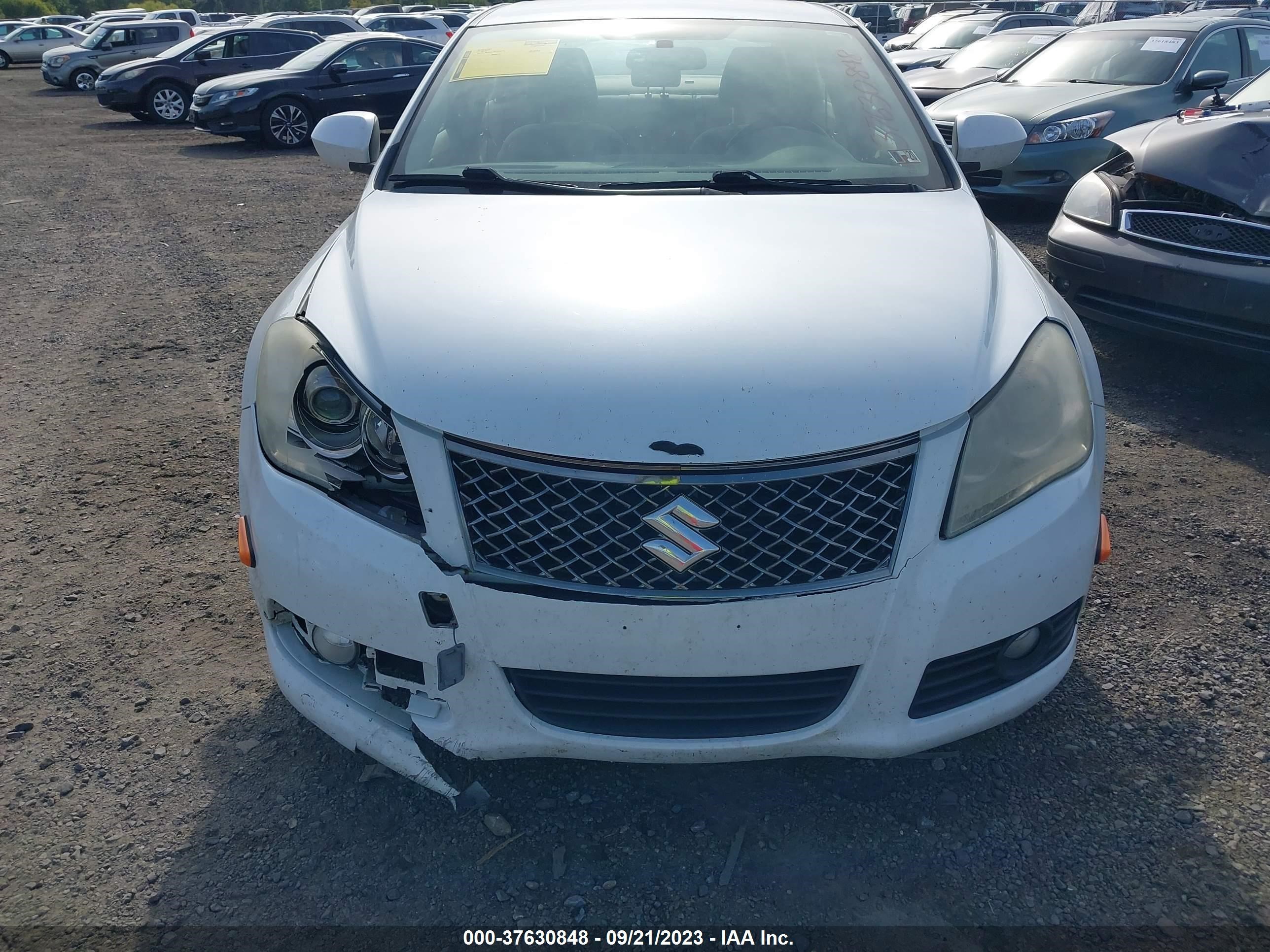 Photo 11 VIN: JS2RE9A18D6100067 - SUZUKI KIZASHI 