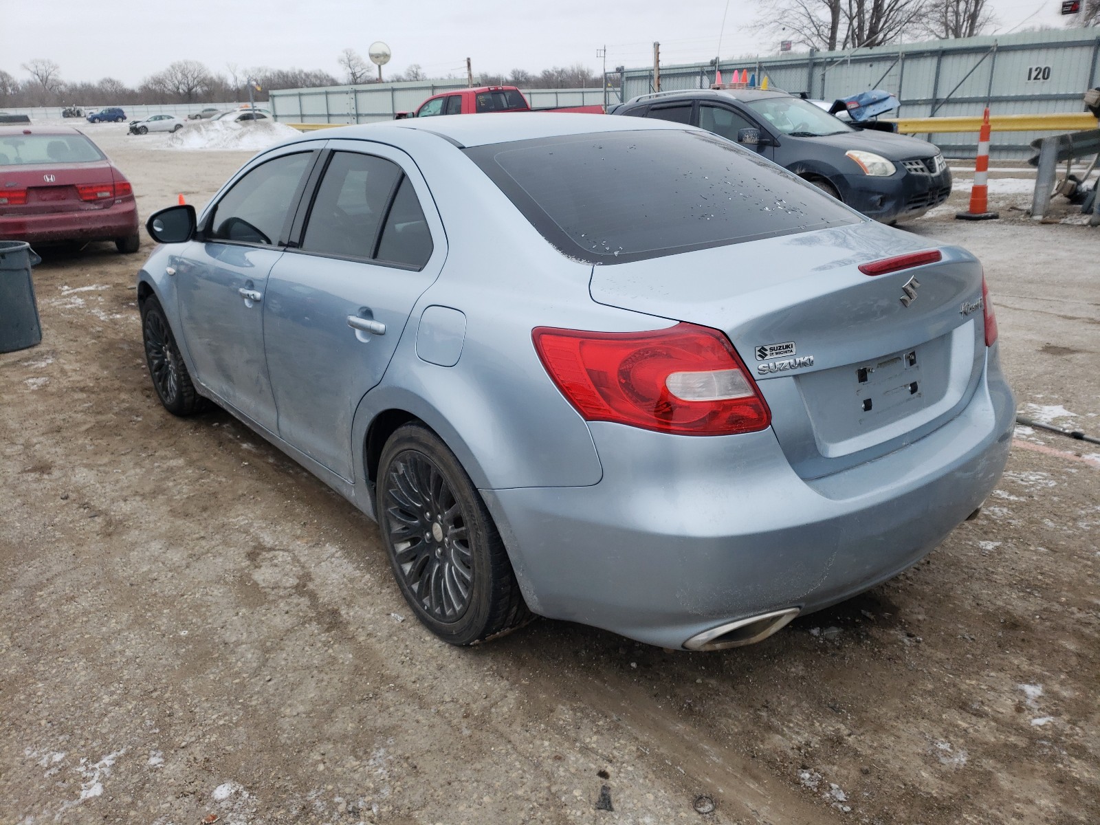 Photo 2 VIN: JS2RE9A37C6101355 - SUZUKI KIZASHI SE 