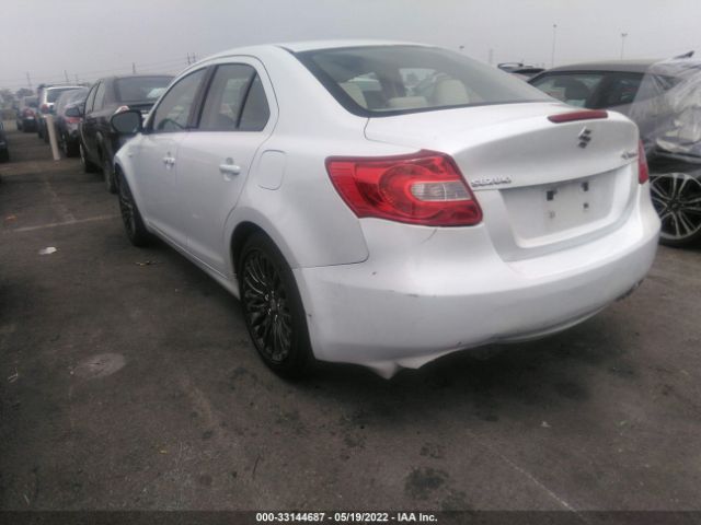 Photo 2 VIN: JS2RE9A3XB6111716 - SUZUKI KIZASHI 