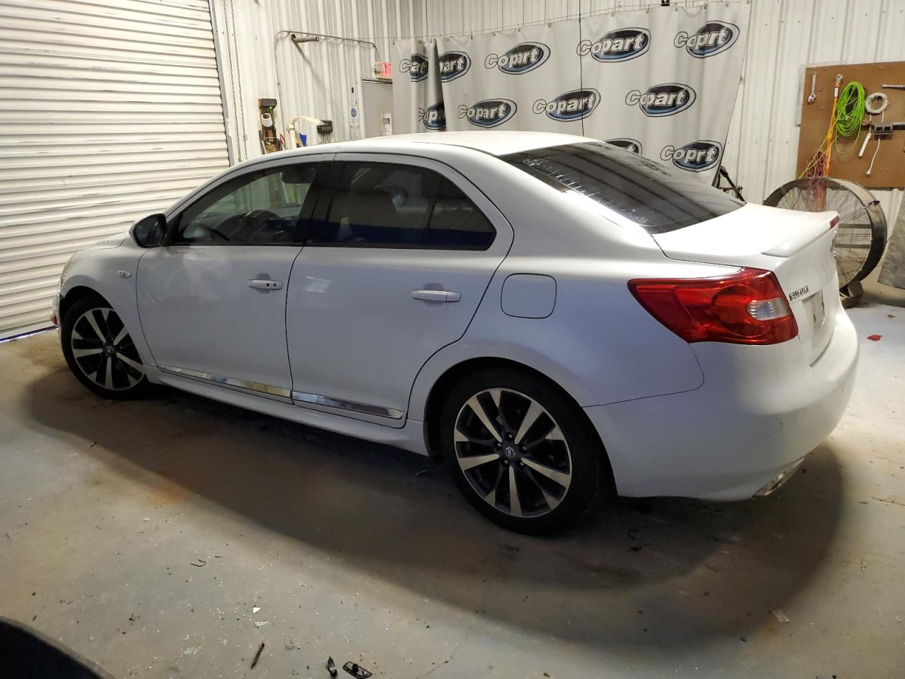 Photo 1 VIN: JS2RE9A85B6110758 - SUZUKI KIZASHI 