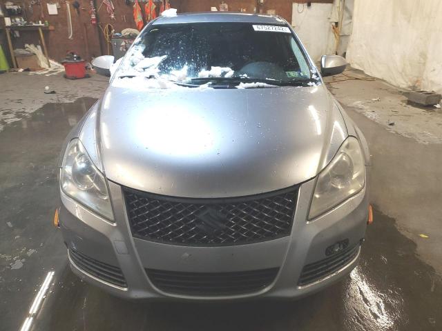 Photo 4 VIN: JS2RF9A3XA6100503 - SUZUKI KIZASHI SE 