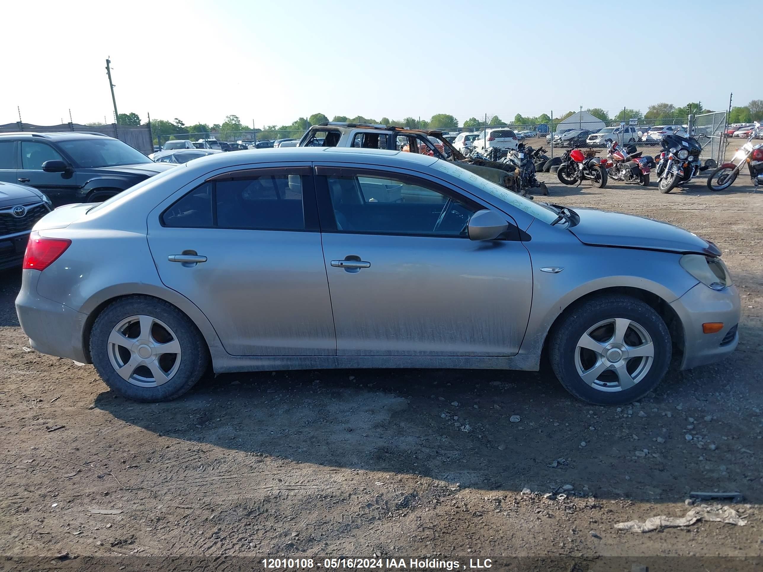 Photo 12 VIN: JS2RF9A70B6100272 - SUZUKI KIZASHI 