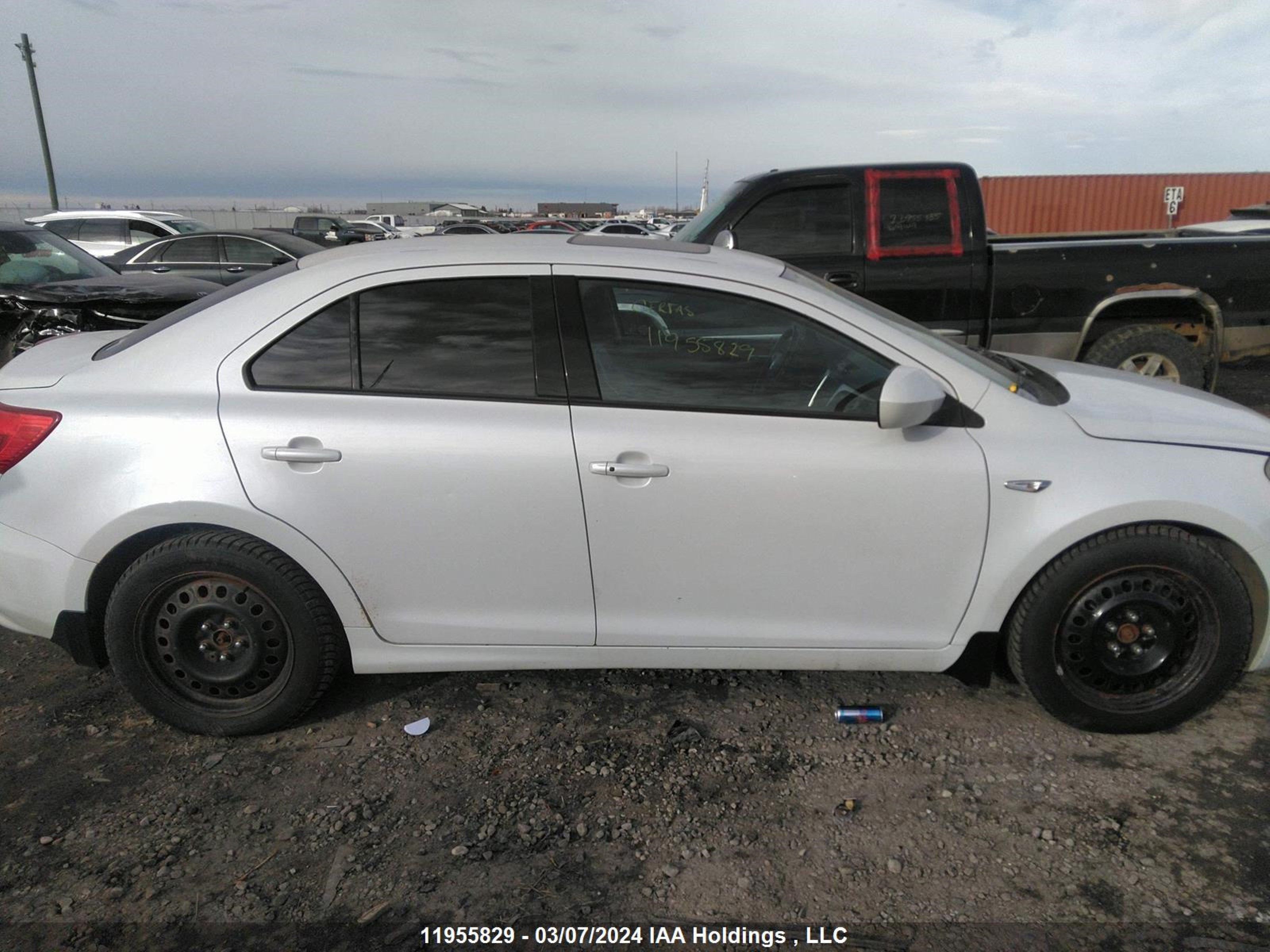 Photo 12 VIN: JS2RF9A71D6100154 - SUZUKI KIZASHI 