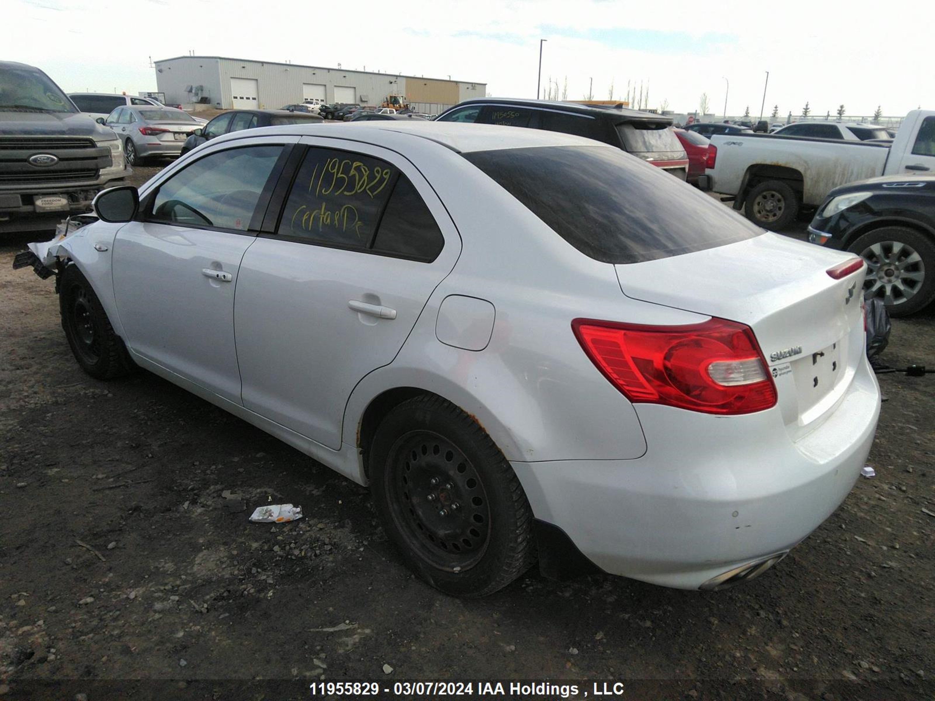 Photo 2 VIN: JS2RF9A71D6100154 - SUZUKI KIZASHI 