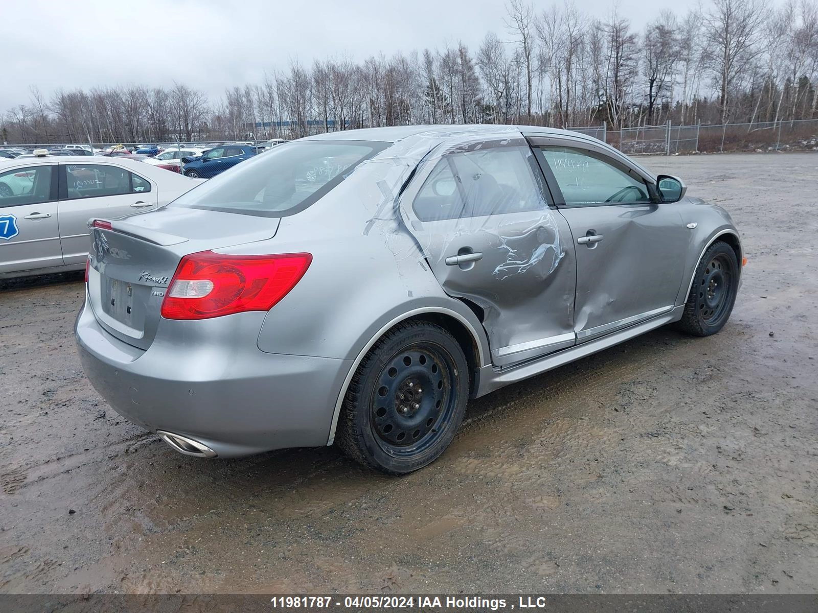 Photo 3 VIN: JS2RF9A81C6100677 - SUZUKI KIZASHI 