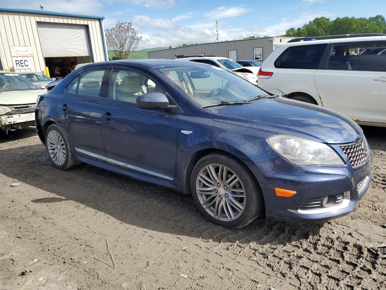 Photo 3 VIN: JS2RF9A82C6100011 - SUZUKI KIZASHI 