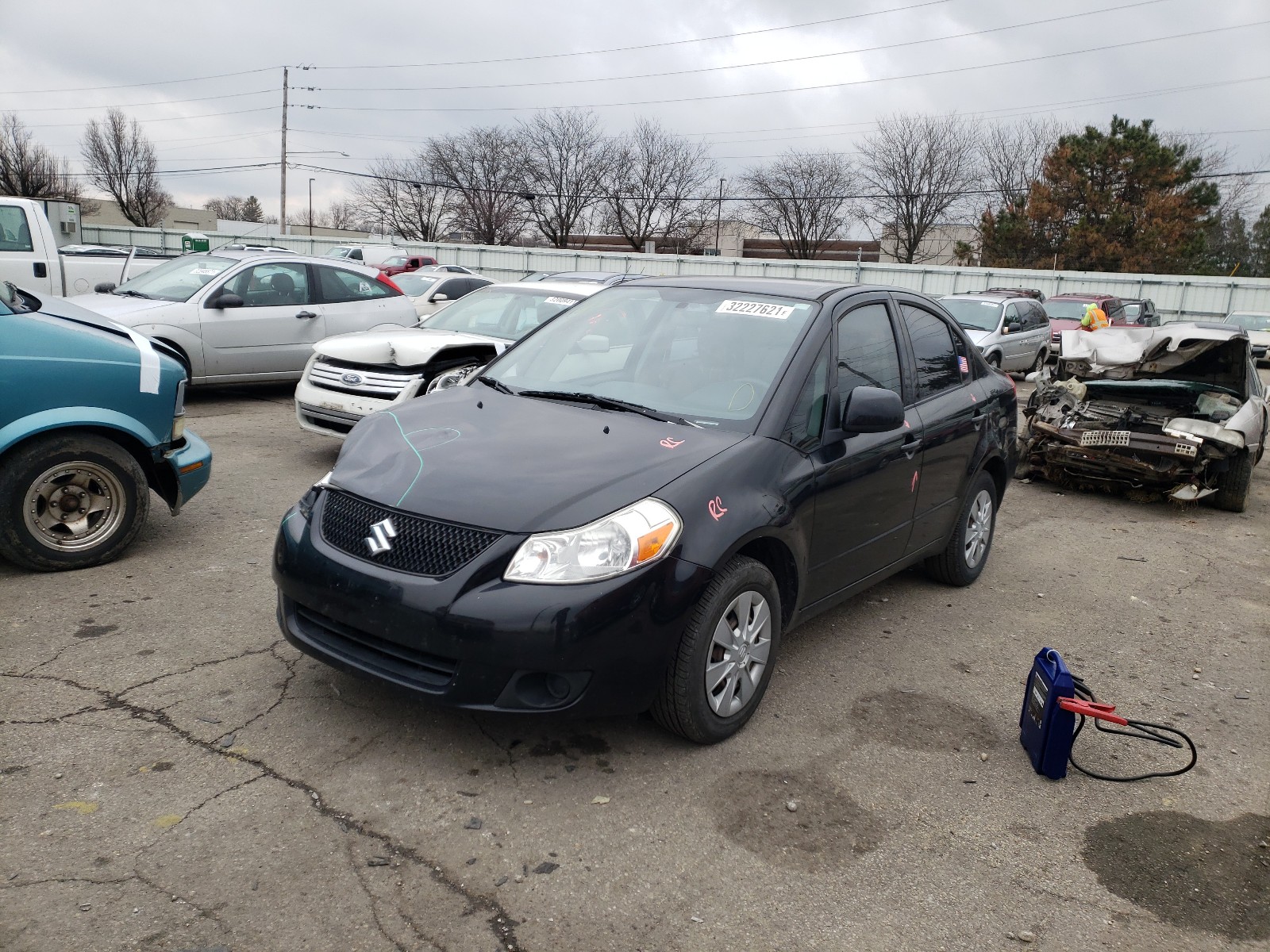 Photo 1 VIN: JS2YC5A24A6300975 - SUZUKI SX4 LE 