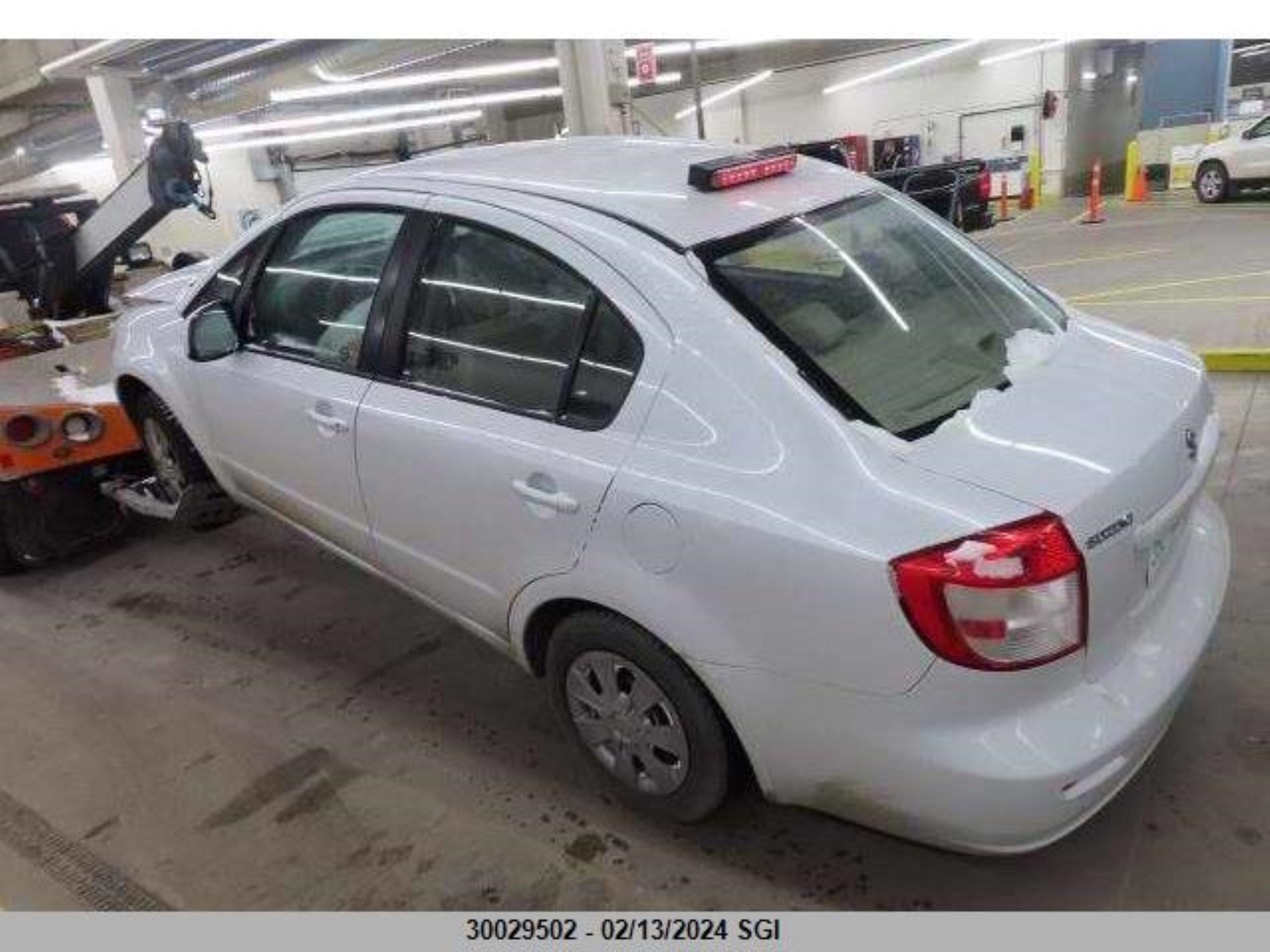 Photo 2 VIN: JS2YC5A2XA6301600 - SUZUKI SX4 