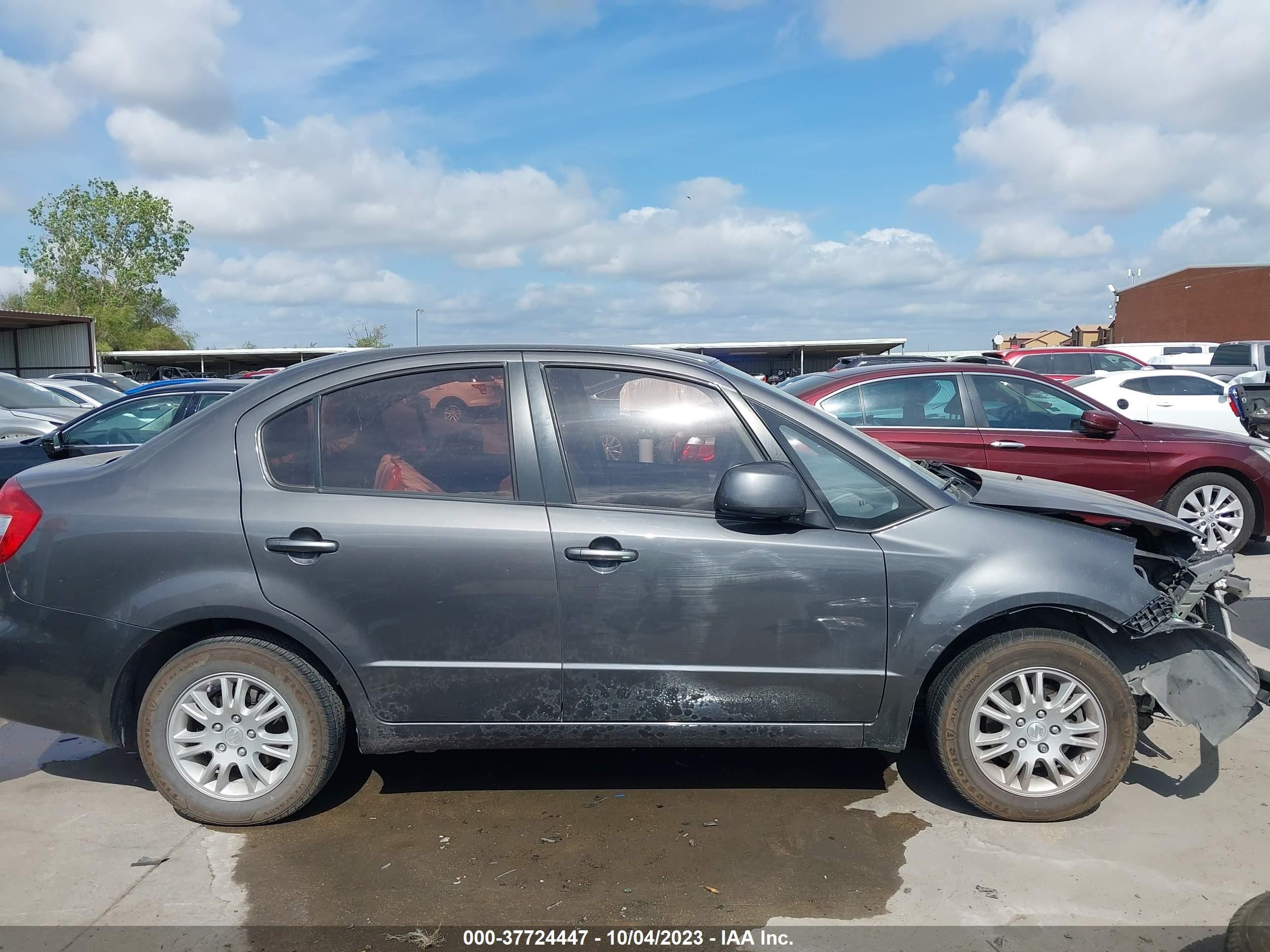 Photo 13 VIN: JS2YC5A34C6304133 - SUZUKI SX4 