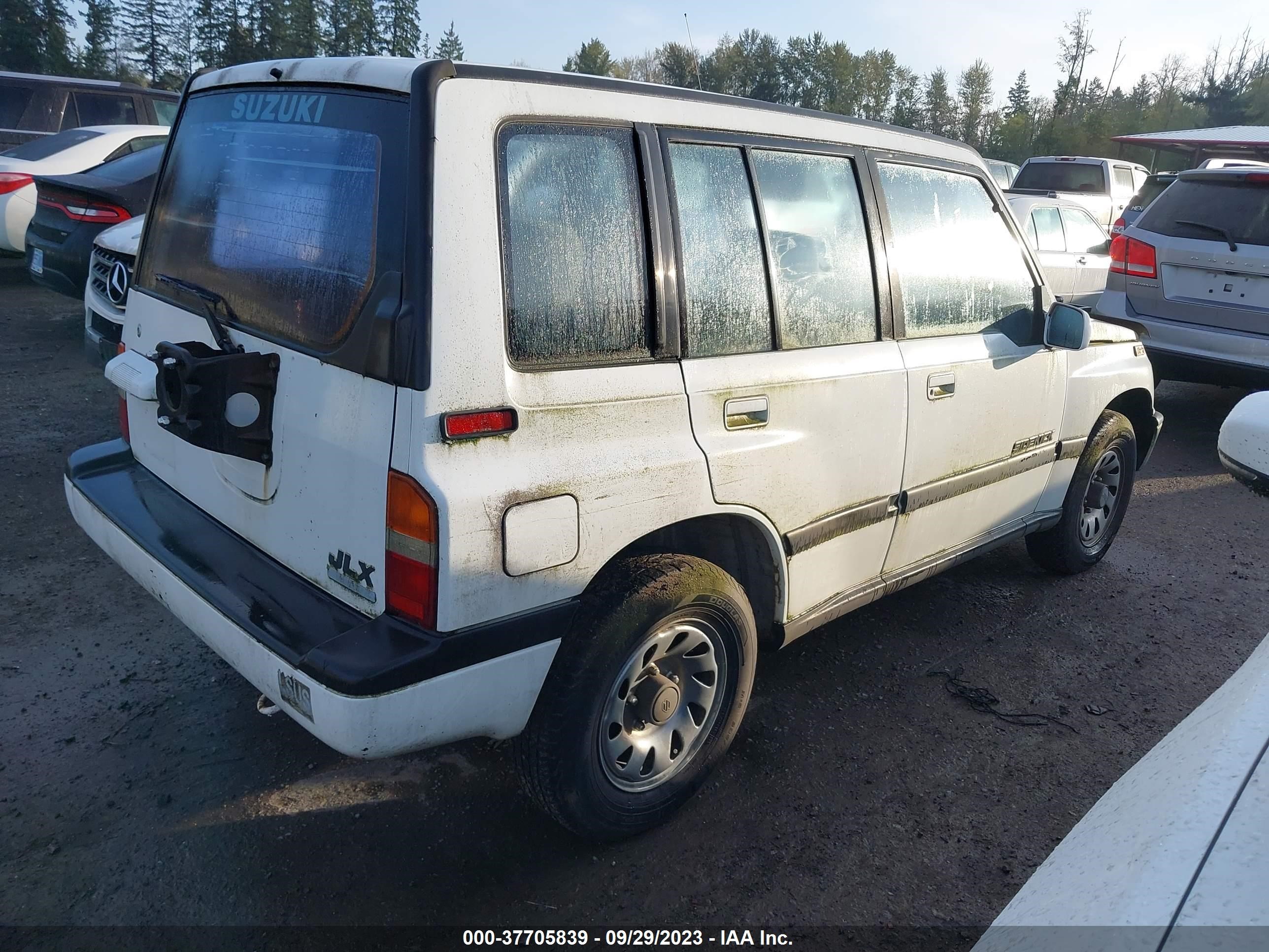 Photo 3 VIN: JS3TD02V3P4100995 - SUZUKI SIDEKICK 