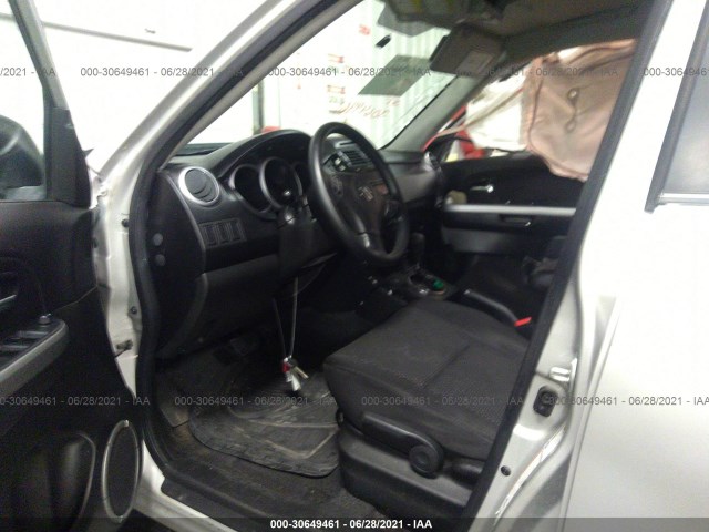 Photo 4 VIN: JS3TD0D23C4100461 - SUZUKI GRAND VITARA 