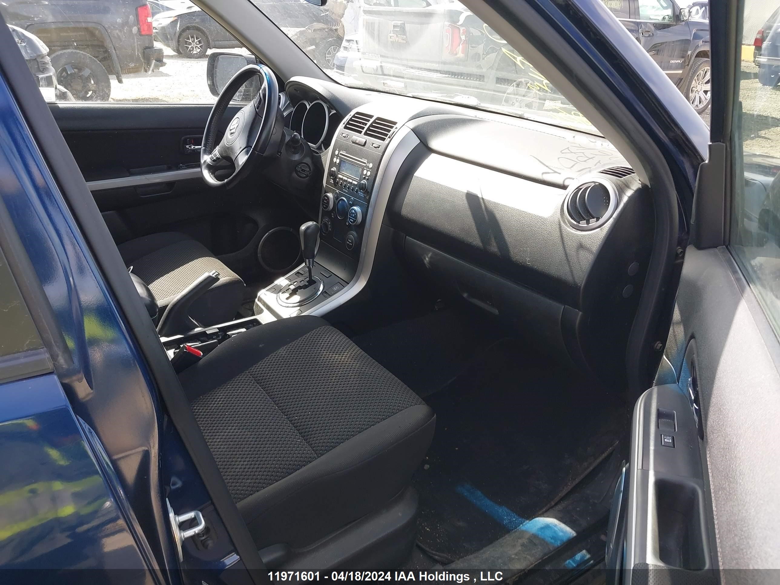 Photo 4 VIN: JS3TD0D25B4101402 - SUZUKI GRAND VITARA 