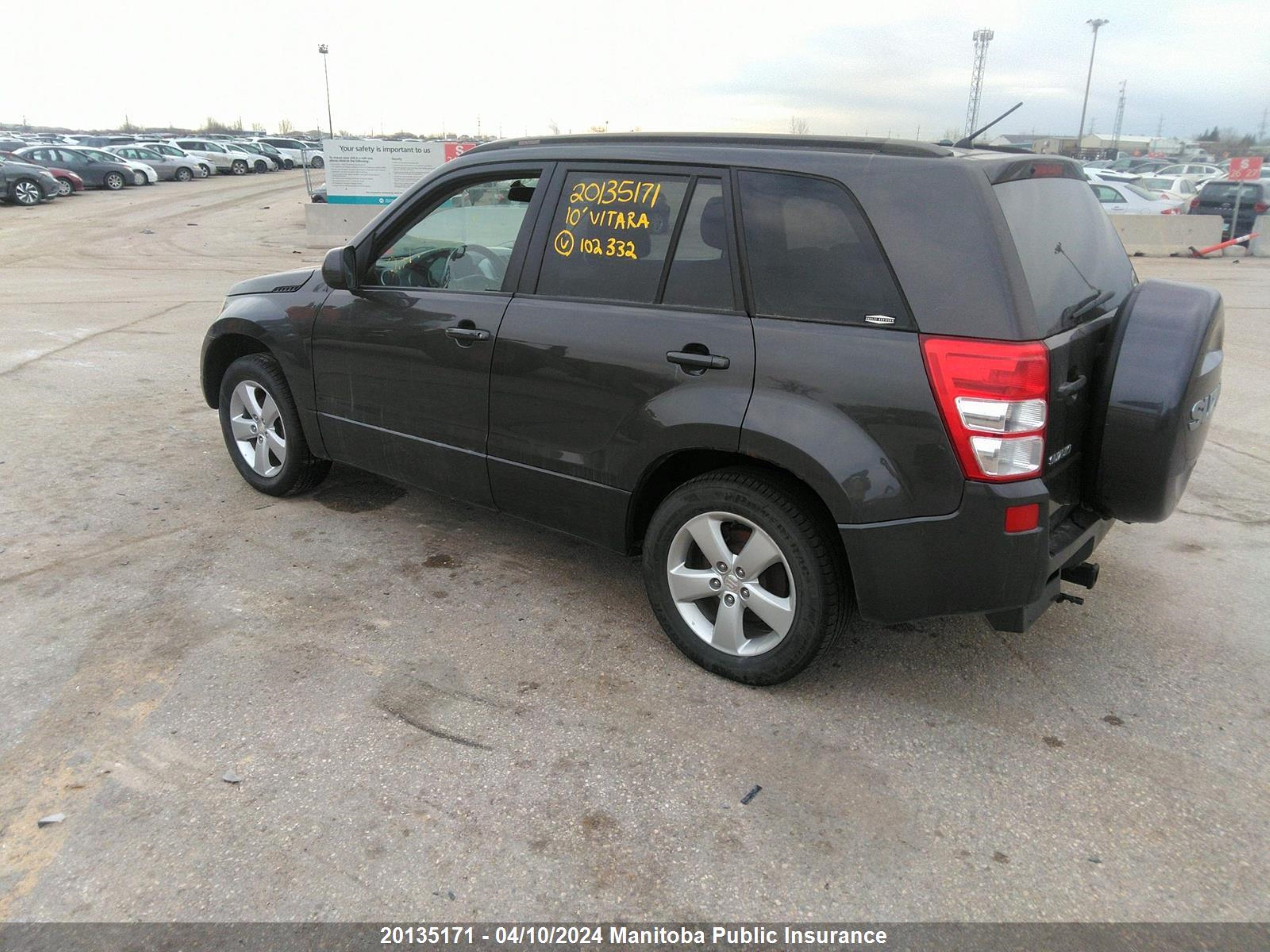 Photo 2 VIN: JS3TD0D26A4102332 - SUZUKI GRAND VITARA 