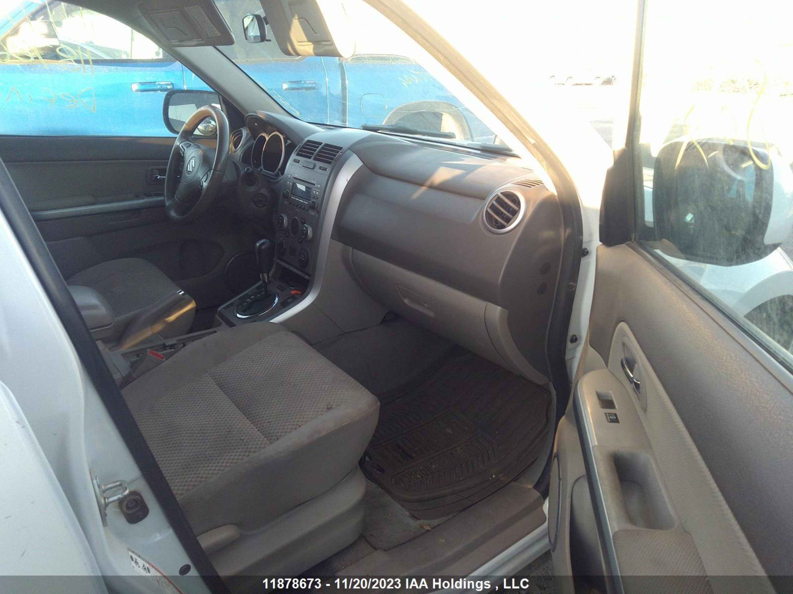 Photo 4 VIN: JS3TD0D27A4101920 - SUZUKI GRAND VITARA 