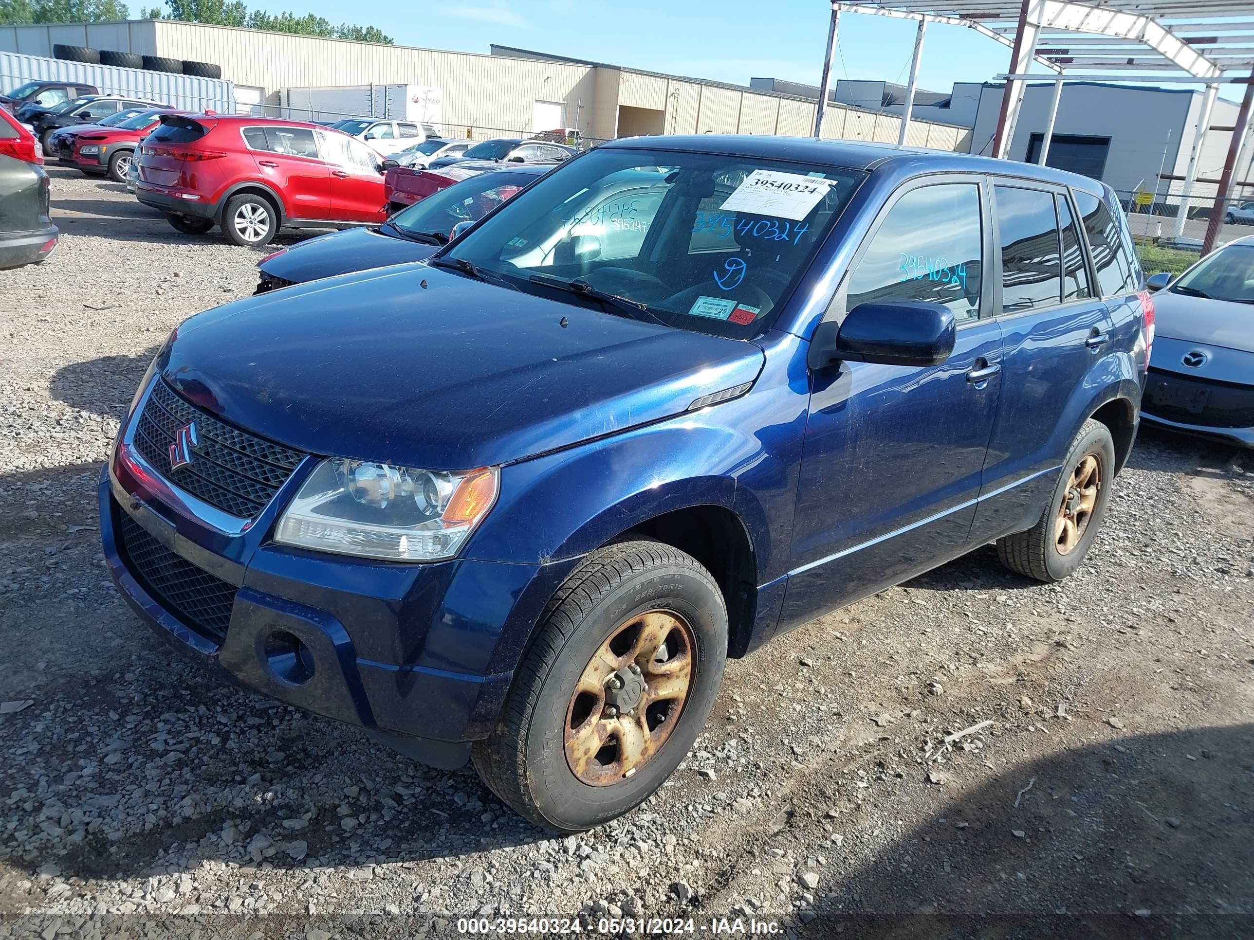 Photo 1 VIN: JS3TD0D28B4100051 - SUZUKI GRAND VITARA 