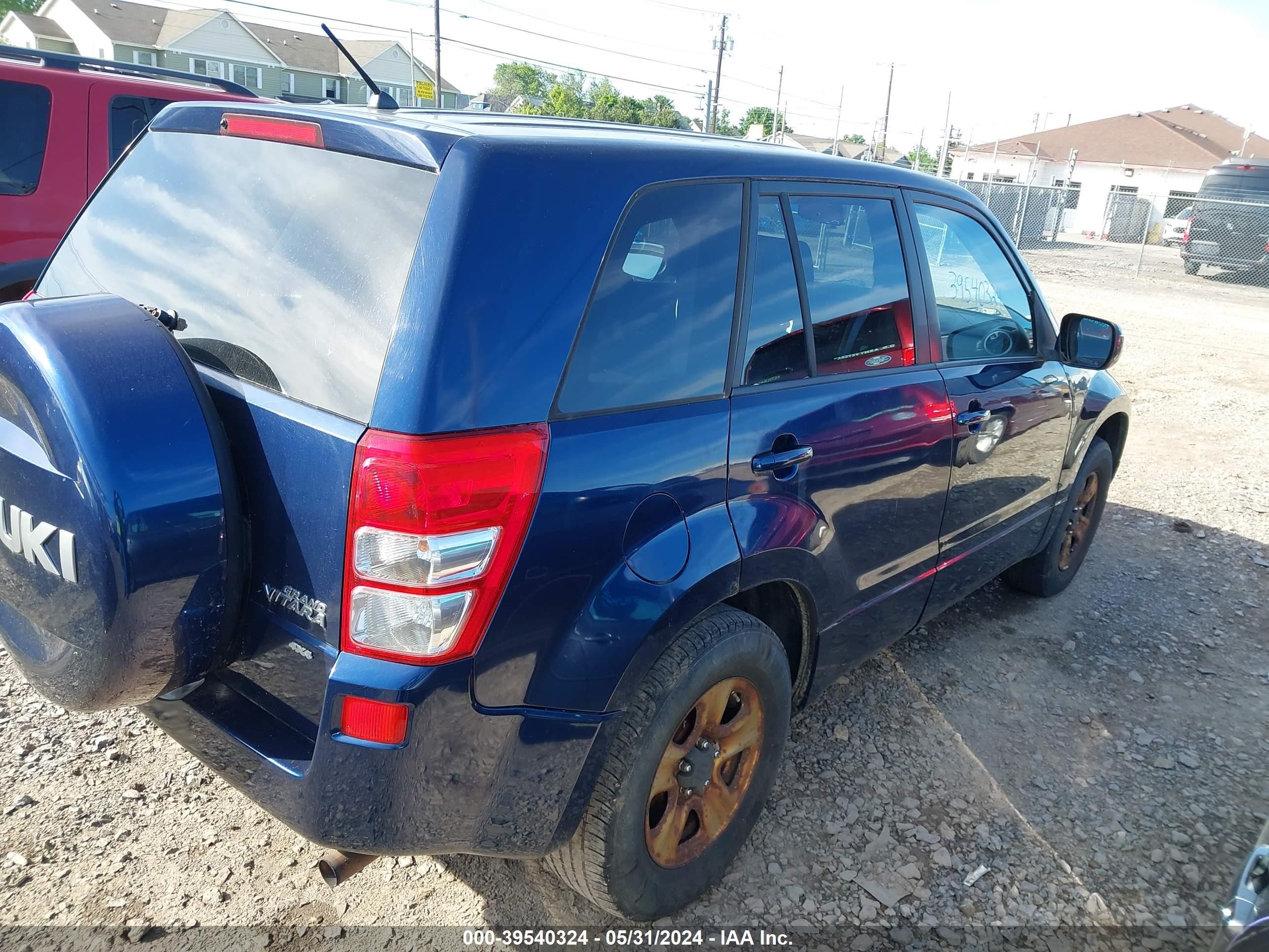 Photo 3 VIN: JS3TD0D28B4100051 - SUZUKI GRAND VITARA 