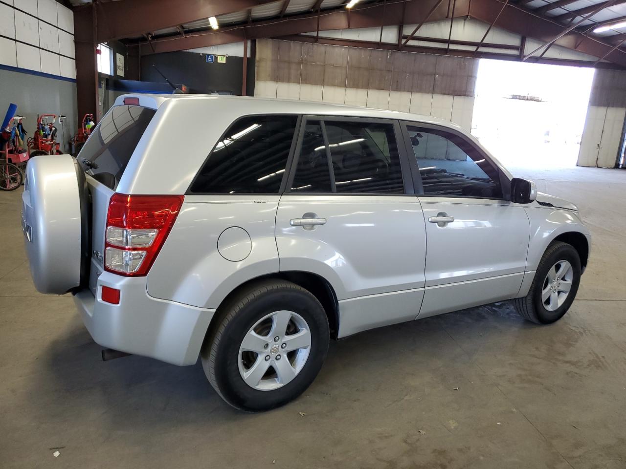 Photo 2 VIN: JS3TD0D2XA4100583 - SUZUKI GRAND VITARA 