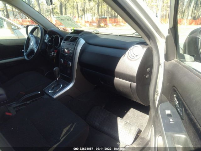 Photo 4 VIN: JS3TD0D2XB4100777 - SUZUKI GRAND VITARA 